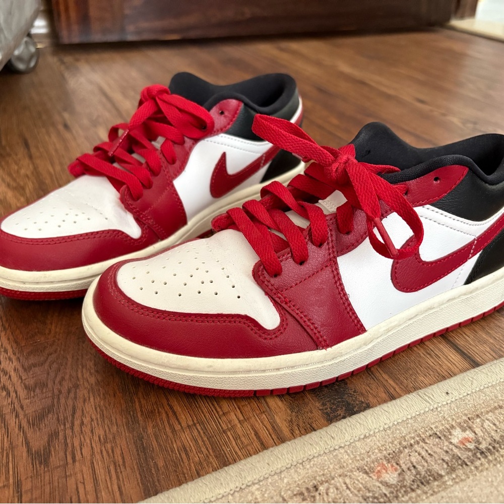 Nike Air Jordan 1 Low Women’s Sneakers